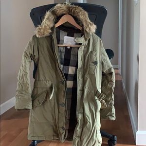 Burberry coat ( boys size 12)